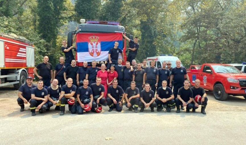 Сербские пожарные приыли в Грецию для борьбы с пожарами